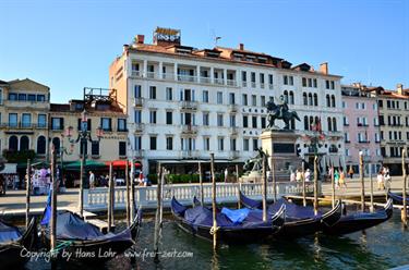 We explore Venice, DSE_8020_b_H490